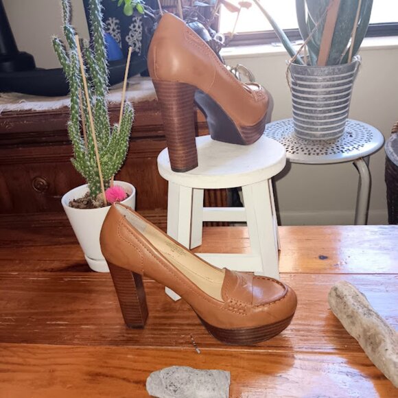 Marc Fisher Platform Heel Loafer - Picture 4 of 4